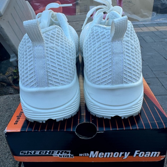 Skechers Womens Composite Toe White Slip Resistant Lace-Up Shoe 108072 Size 7 - Picture 2 of 8